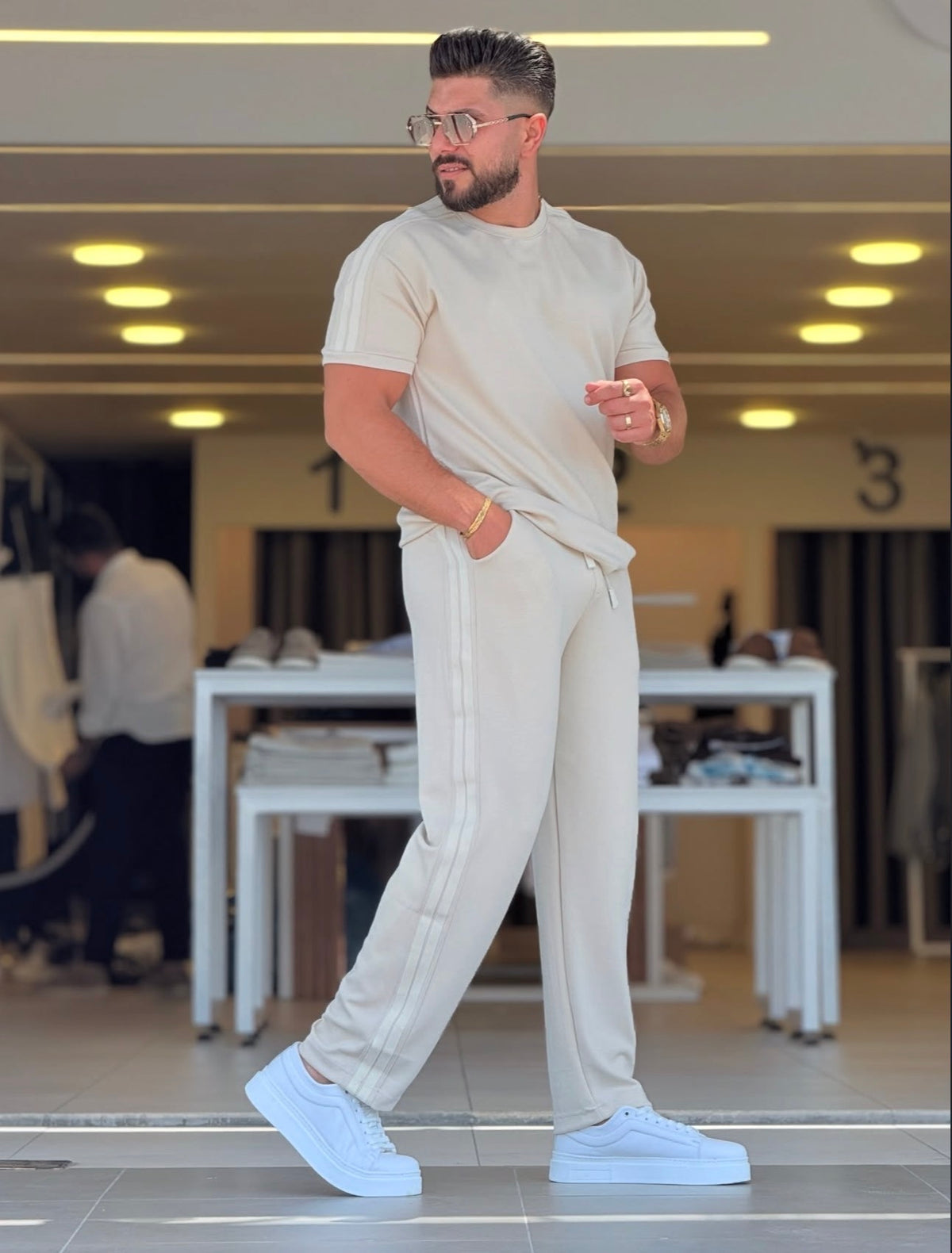 ENSSMBLE MILANO SUPER QUALITÉ